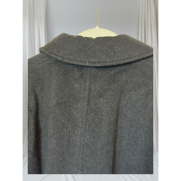 J.Crew Women’s
Charcoal Wool Peacoat Double Breasted Classic Winter Jacket - Picture 6 of 10